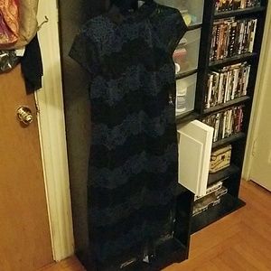 NY & Co - Eva Mendes- blue and black lace dress